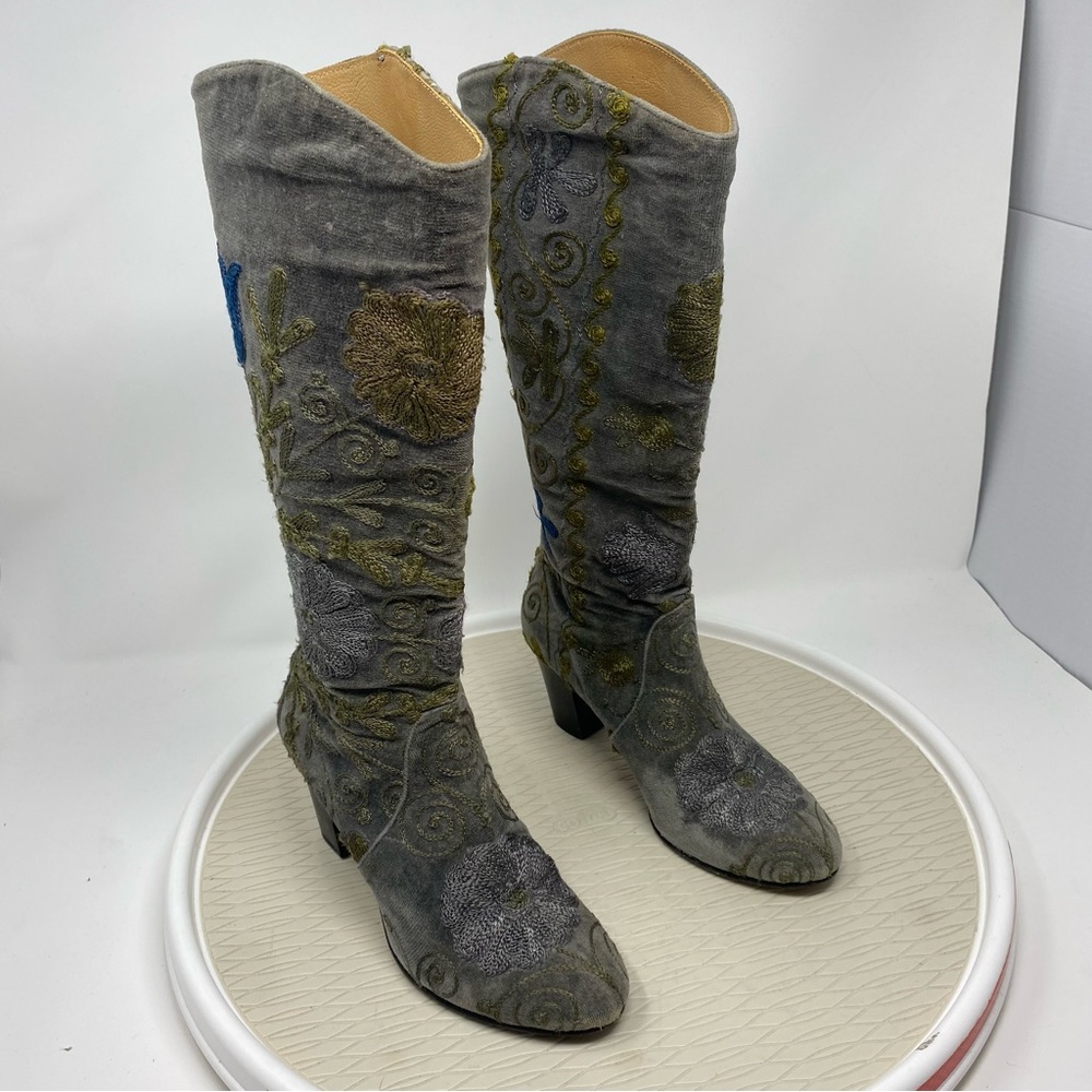 Artemis Design Embroidered Heeled Tall Boots Size 36 6 in Gray Zip Up